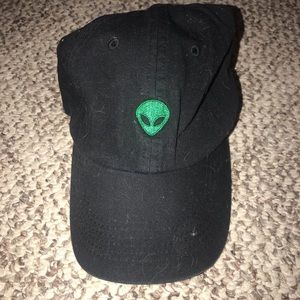 ✮ women’s alien hat ✮